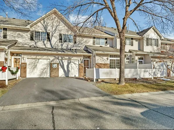 2768 Mallard Dr, Woodbury, MN 55125