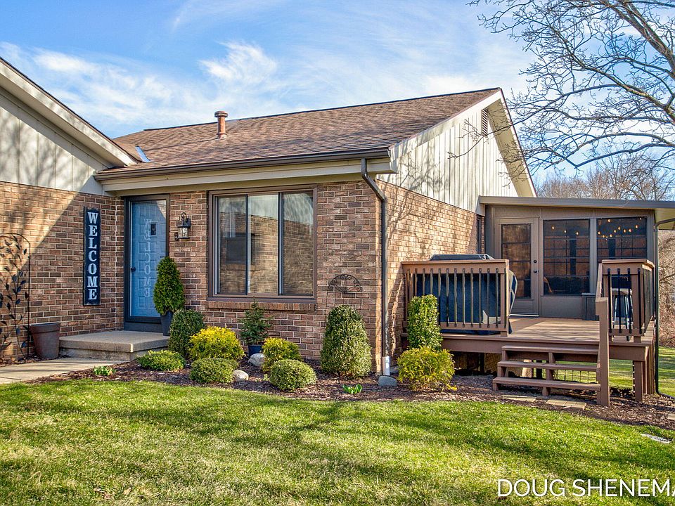 1st image of 819 Apple Blossom Ln #12