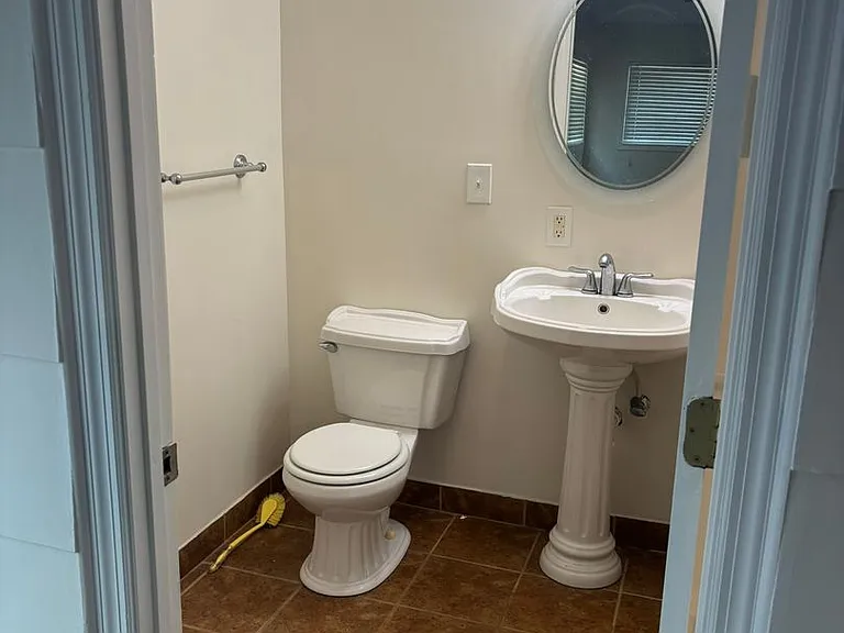 6129 Charing Dr — Photo 5