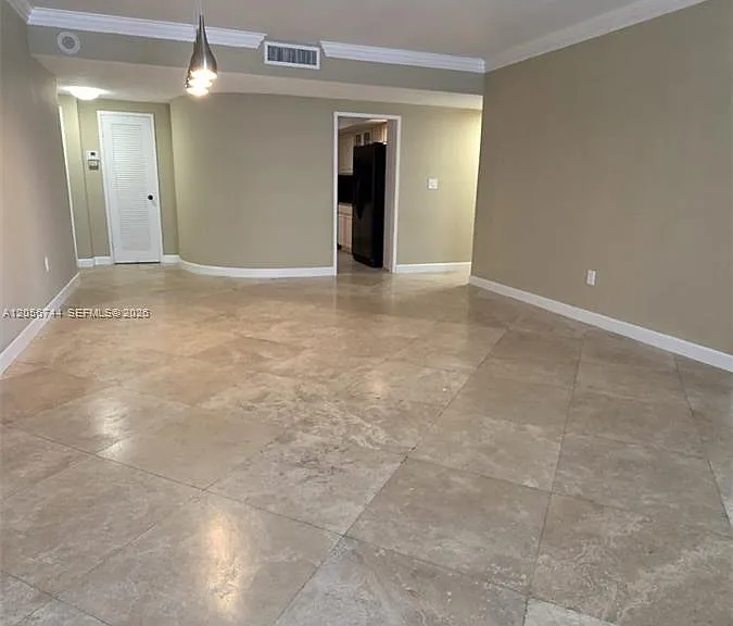 5825 Collins Ave #9C — Photo 4