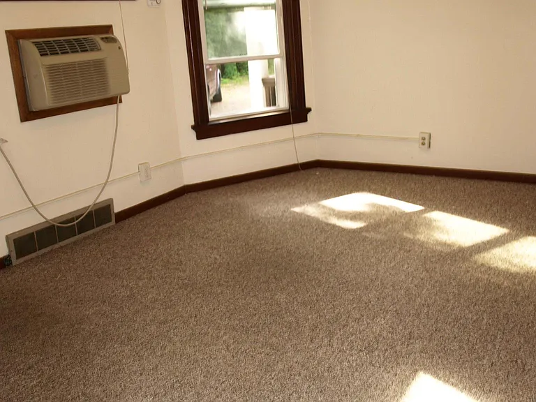 1935 University Ave #1 — Photo 5