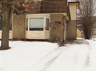 112 Green Valley Dr, Kitchener, ON N2P1P1
