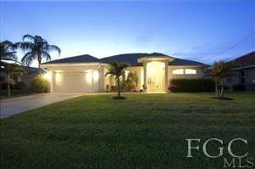 1st image of 4114 SW 26th Pl