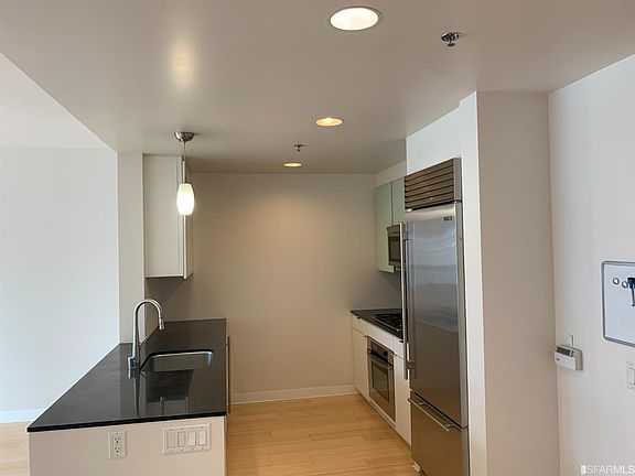 4th image of 501 Beale St Unit 11E