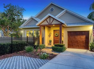 1934 Bougainvillea St, Sarasota, FL 34239