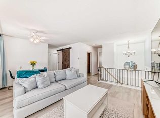 2019 N 2nd Ave NW #7, Calgary, AB T2N 0G6