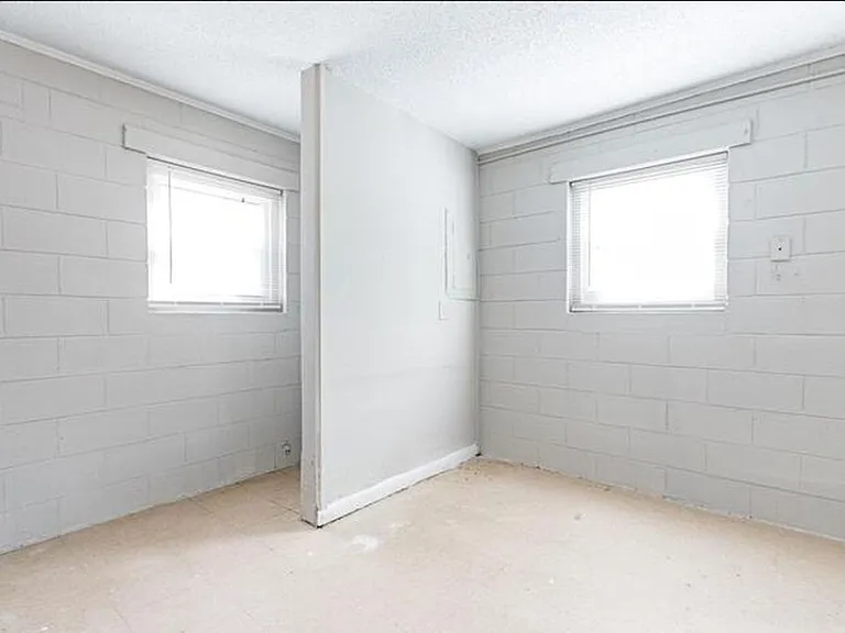 506 Bragg St — Photo 11