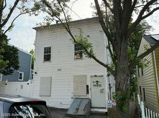 27 Targee St, Staten Island, NY 10304