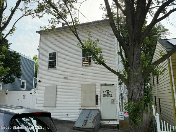 27 Targee St, Staten Island, NY 10304