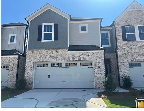 745 Gabby Point Photo 1