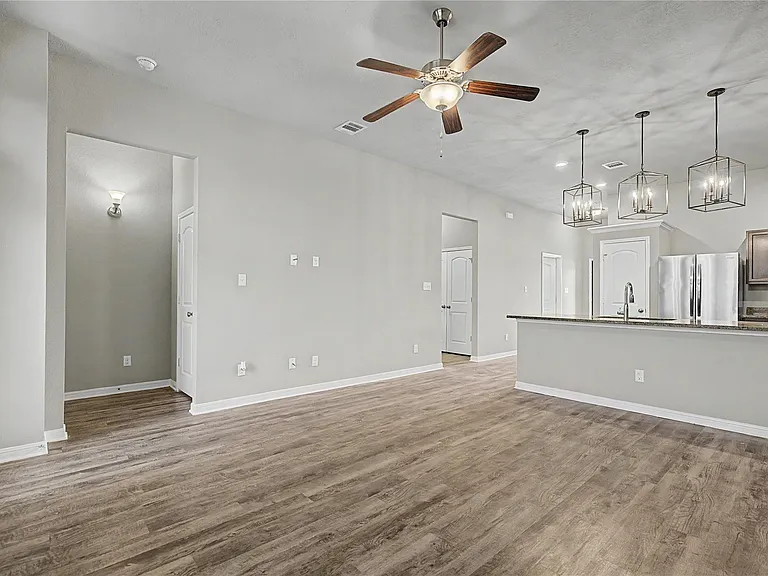 2134 Markley Dr — Photo 10