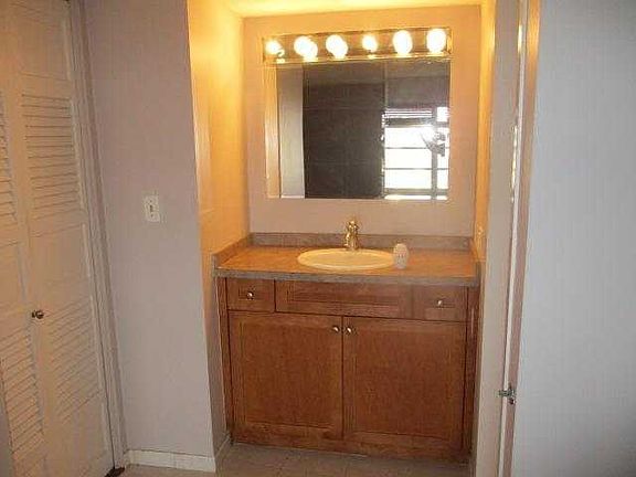 Master vanity