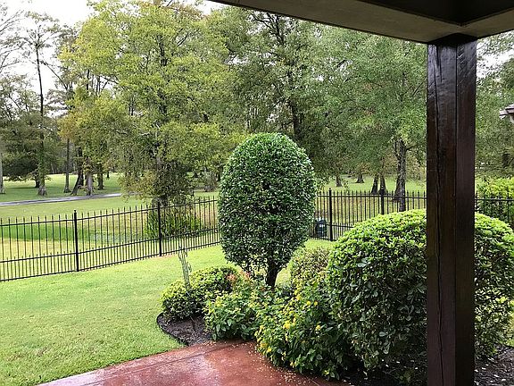 2nd image of 117 Holly Ln