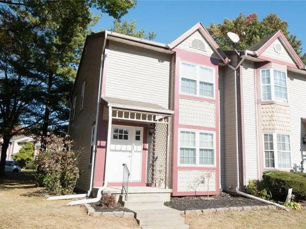 117 Commonwealth Dr, Bethlehem, PA 18020