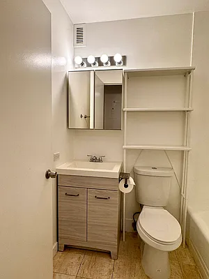 Rented by Oxford Property Group | media 26