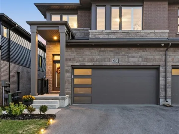 4552 Portage Rd #96, Niagara Falls, ON L2E 0B8