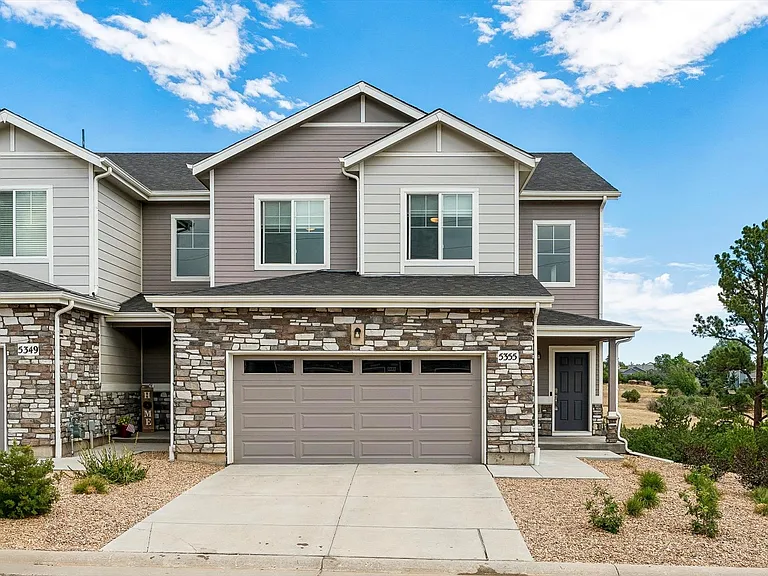 5355 Canyon View Dr — Photo 2