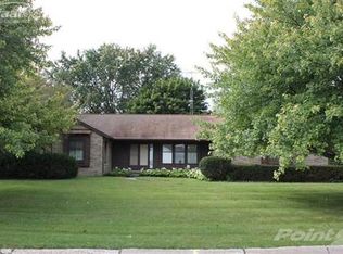 5022 Tree Hill Dr, Grand Blanc, MI 48439