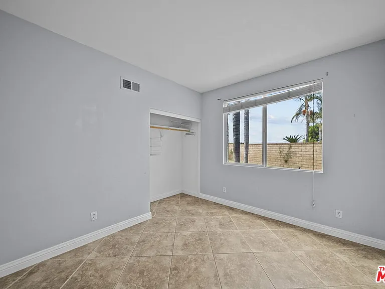 28760 Bridger Ct — Photo 12
