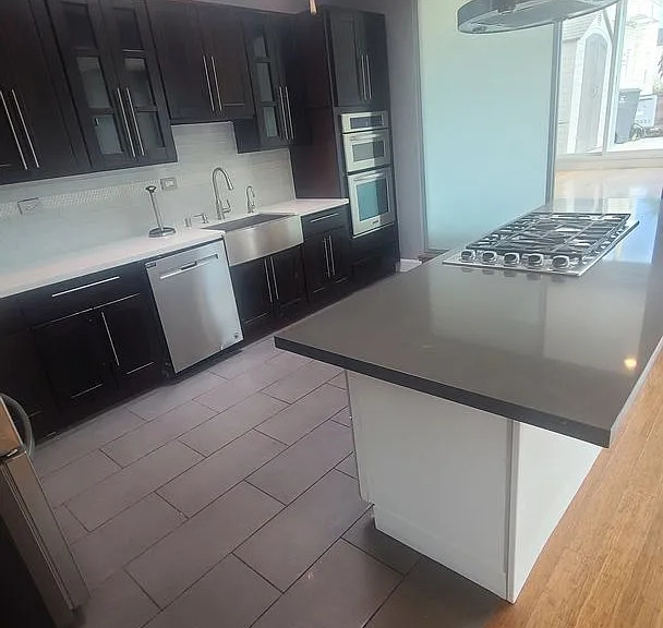 670 Stanyan St #1 — Photo 6