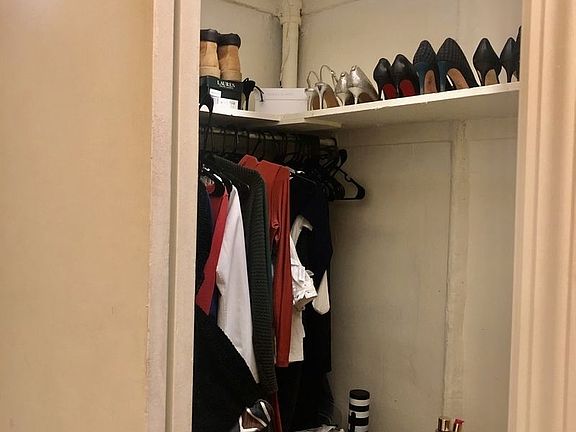 5th image of 3019 30th Ave APT 2R