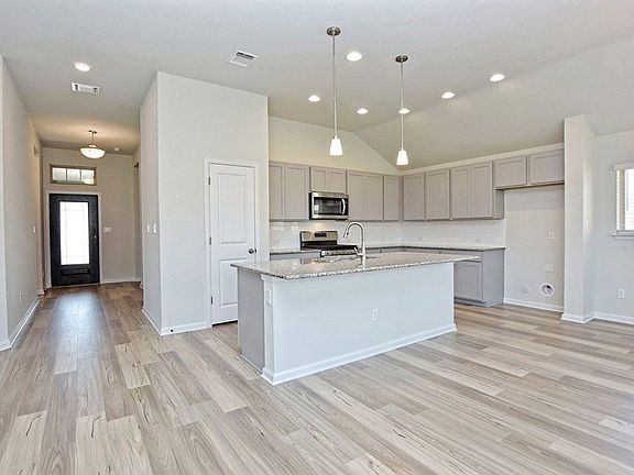 The Bramblewood - Kitchen