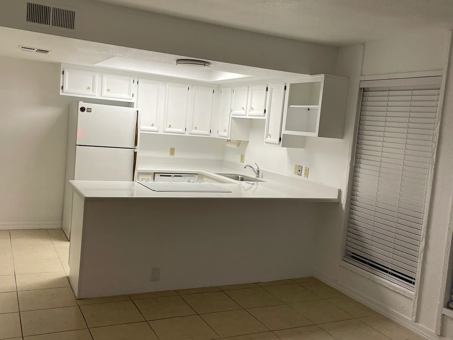 1 bed, 600 sqft, $1,500 — Photo 2