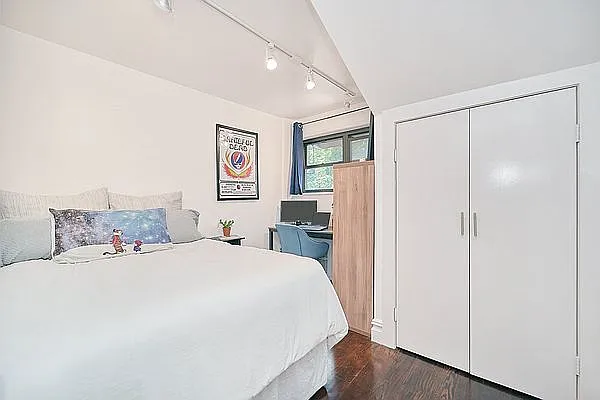 Rented by Living New York | media 7