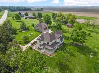 798 Linn Ridge Rd, Mount Vernon, IA 52314
