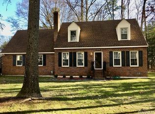8359 Holly Ridge Rd, Mechanicsville, VA 23116