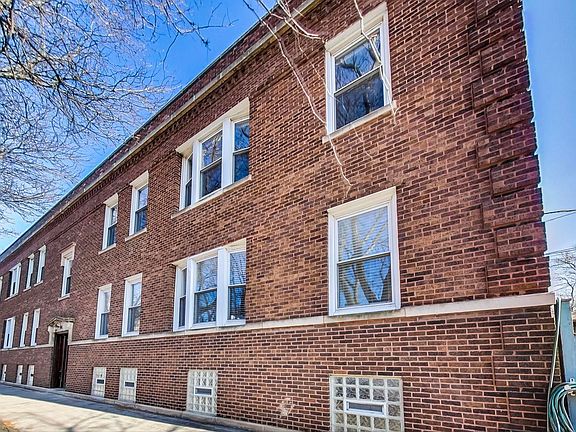 3rd image of 5217 N Winchester Ave #1S