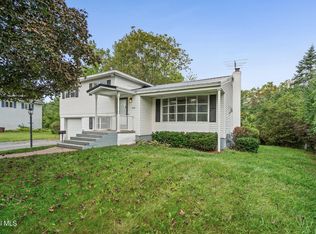 2199 Webster Drive, Niskayuna, NY 12309
