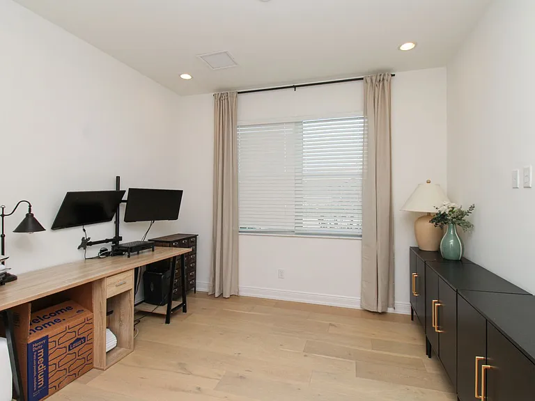9241 Cayman Dr — Photo 26