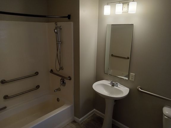 3rd image of 225 E Steins St #6