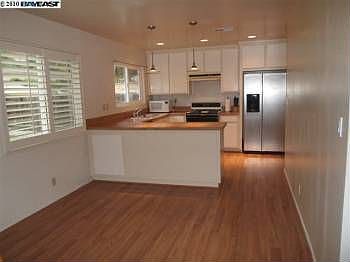 3rd image of 8202 Holanda Ln