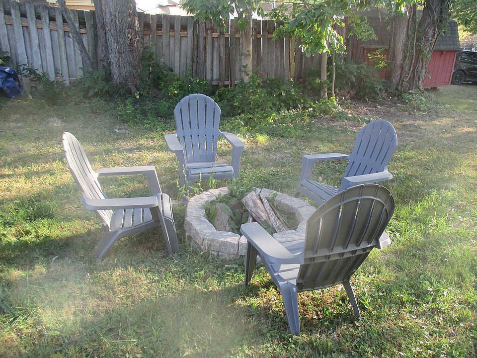 2nd image of 55 7th St