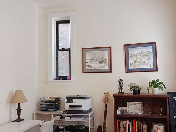 4th image of 1508 N Elk Grove Ave APT 2