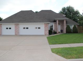 926 N Ridgemont Rd, Republic, MO 65738