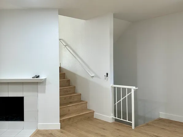 7130 Glade Ave Unit M, Canoga Park, CA 91303