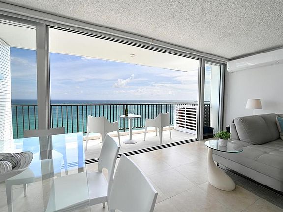 4th image of 4745 Isla Verde Ave #17-G