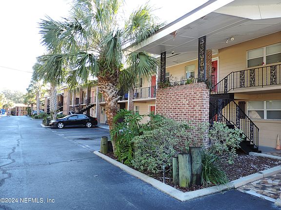 4th image of 4836 ATLANTIC Boulevard #210