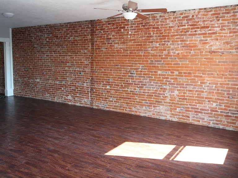272 State St — Photo 6
