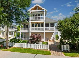 1172 W Bay Rd, Harbor Springs, MI 49740