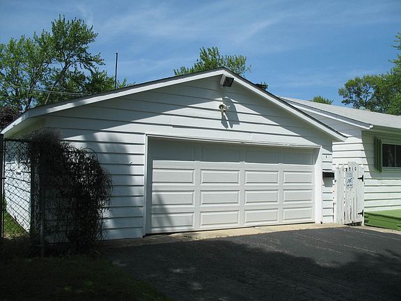 2nd image of 18510 W Judy Dr
