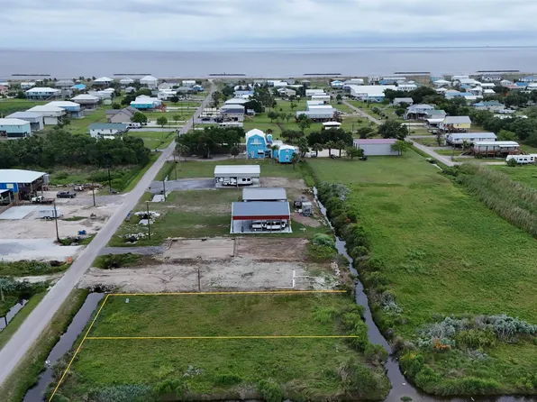 12 Sq N, Grand Isle, LA 70358