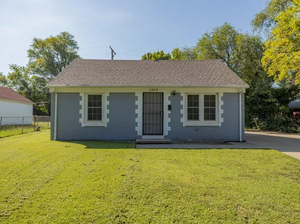 2809 E Shadybrook Ln, Wichita, KS 67214
