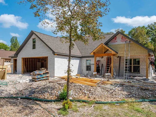 35 Pinocha Way, Hot Springs National Park, AR 71909