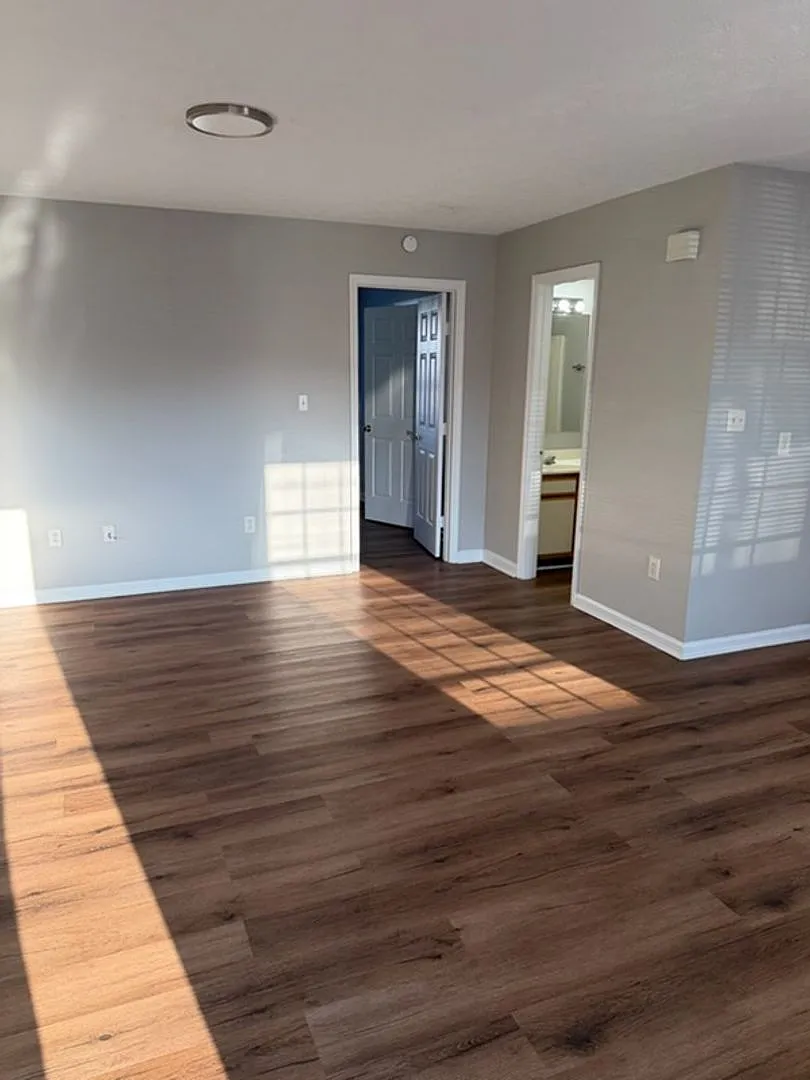 224 Patsy Drive — Photo 3