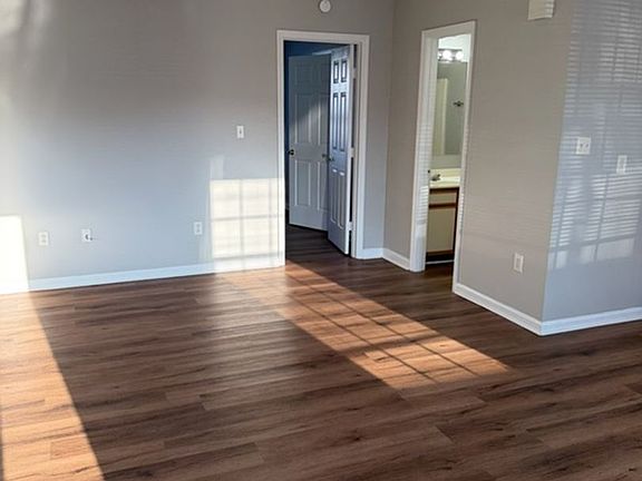 3rd image of 224 Patsy Dr #3
