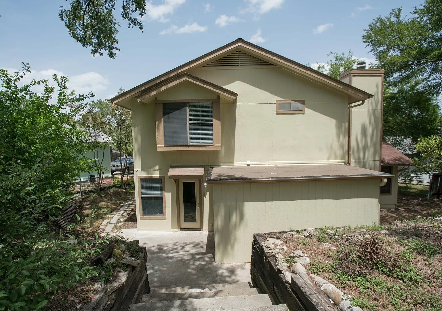 Fantastic renovated home at 5401 Loadstone Cove! — Photo 3